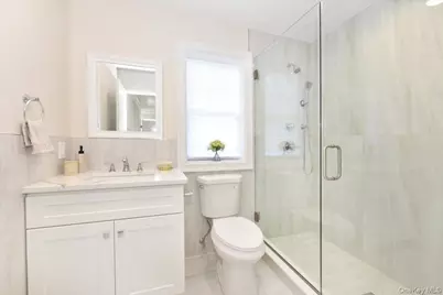 44 Bell Street, Valley Stream, NY 11580 - Photo 16