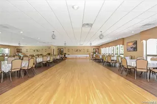 855 Skyline Dr, Coram, NY 11727 - Photo 28
