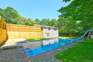 33 Robin Rd, Rocky Point, NY 11778 - Photo 16