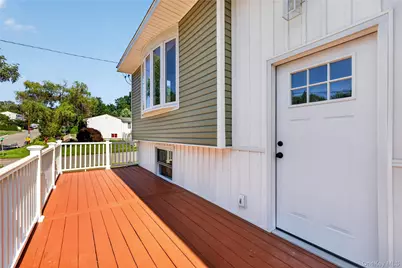 42 Crestwood Lane, Farmingville, NY 11738 - Photo 12