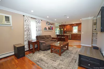 82 Stahley Street, Brentwood, NY 11717 - Photo 4