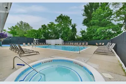 24232 Oak Park Drive #106B, Little Neck, NY 11362 - Photo 12