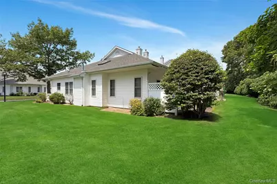 42 Oyster Cove Lane, Blue Point, NY 11715 - Photo 18