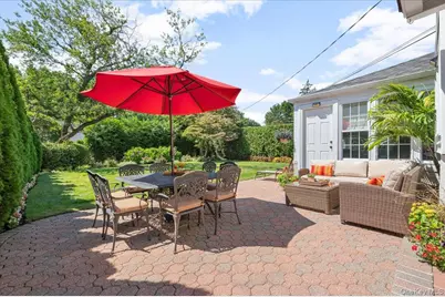 96 Huntington Road, Garden City, NY 11530 - Photo 22