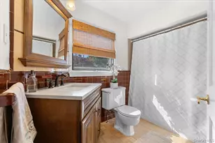 96 Huntington Rd, Garden City, NY 11530 - Photo 18