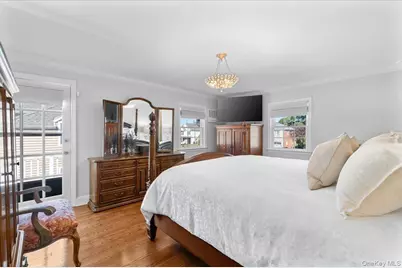 96 Huntington Road, Garden City, NY 11530 - Photo 14
