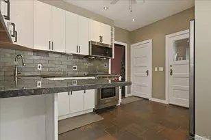 991 Cottage Pl, Baldwin, NY 11510 - Photo 14