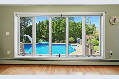 30 Harriet Drive, Syosset, NY 11791 - Photo 8