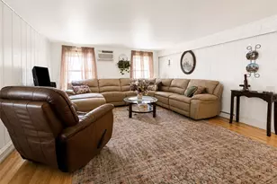 7 Sterling Dr, Lake Grove, NY 11755 - Photo 20