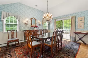 31 Joyces Way, Bay Shore, NY 11706 - Photo 10