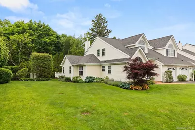 31 Joyces Way, Bay Shore, NY 11706 - Photo 24