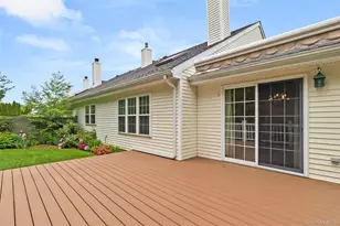 31 Joyces Way, Bay Shore, NY 11706 - Photo 20