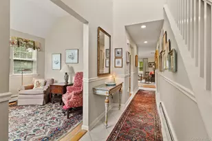 31 Joyces Way, Bay Shore, NY 11706 - Photo 6