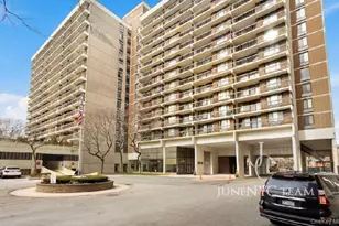 150-38 Union Tpke, Flushing, NY 11367 - Photo 12