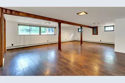 9 Pleasant Drive, East Setauket, NY 11733 - Photo 28