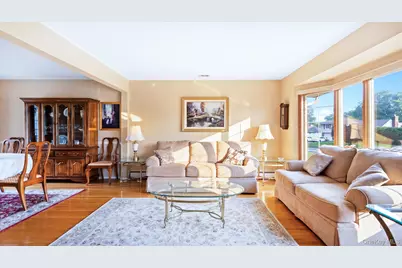 25 Whitebirch Lane, Commack, NY 11725 - Photo 2