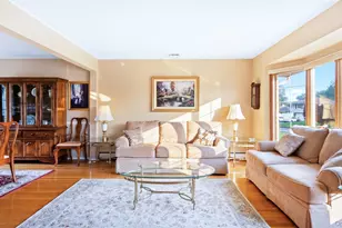 25 White Birch Ln, Commack, NY 11725 - Photo 2