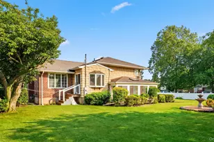 25 White Birch Ln, Commack, NY 11725 - Photo 20