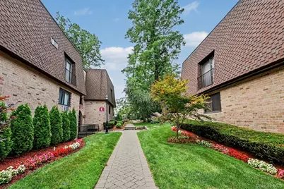 352 Central Park Avenue #D11, Scarsdale, NY 10583 - Photo 32