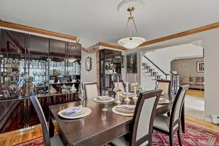 91 MacGregor Ave, Roslyn Heights, NY 11577 - Photo 6
