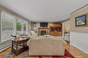 91 MacGregor Ave, Roslyn Heights, NY 11577 - Photo 8