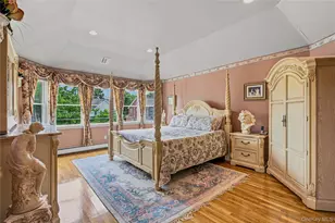 91 MacGregor Ave, Roslyn Heights, NY 11577 - Photo 20