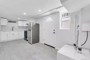 61 Herbert Cir, Patchogue, NY 11772 - Photo 20