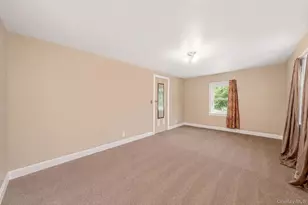 91 E Milton St, Freeport, NY 11520 - Photo 18