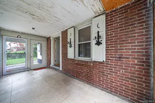 91 E Milton St, Freeport, NY 11520 - Photo 8