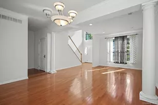 427 Vassar Pl, Fishkill, NY 12524 - Photo 4
