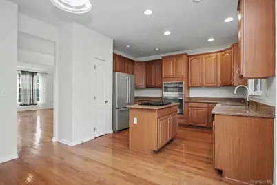427 Vassar Place, Fishkill, NY 12524 - Photo 12