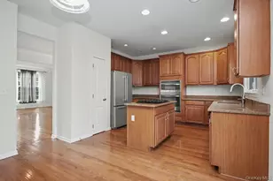 427 Vassar Pl, Fishkill, NY 12524 - Photo 12