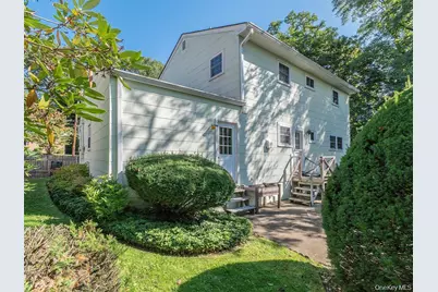 7 Locust Street, Glen Head, NY 11545 - Photo 10