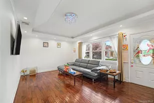 100 Memphis Ave, Floral Park, NY 11001 - Photo 4