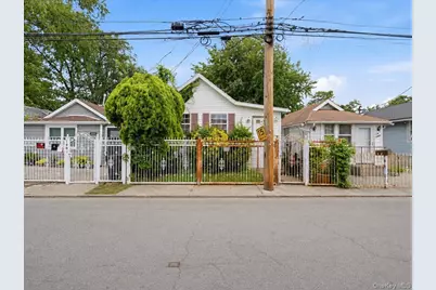 1202 Harding Park, Bronx, NY 10473 - Photo 2