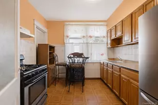 739 E 224th St, Bronx, NY 10466 - Photo 6