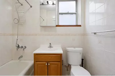 739 E 224th Street, Bronx, NY 10466 - Photo 14