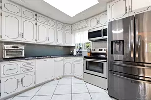 140 Intervale Ave, Farmingdale, NY 11735 - Photo 10