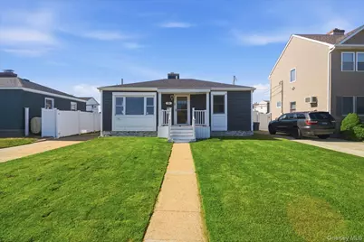 34 Polk Street, Freeport, NY 11520 - Photo 2