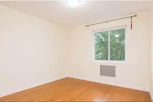 13708 S 31st Rd, Flushing, NY 11354 - Photo 10