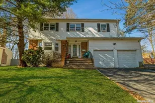 93 Beacon Hill Rd, Port Washington, NY 11050 - Photo 4