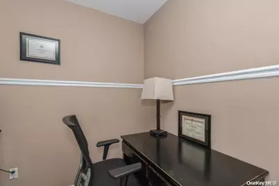 93 Beacon Hill Road, Port Washington, NY 11050 - Photo 16