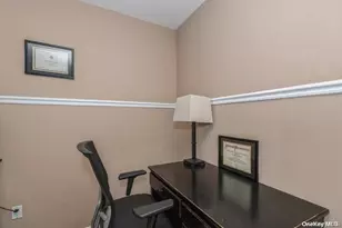93 Beacon Hill Rd, Port Washington, NY 11050 - Photo 16