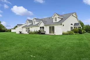 46 Summerfield Ln N, Aquebogue, NY 11901 - Photo 16