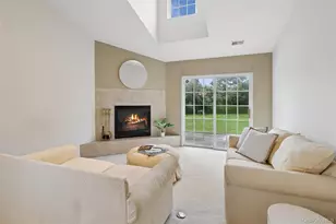46 Summerfield Ln N, Aquebogue, NY 11901 - Photo 2