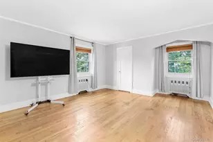 254 E Argyle St, Valley Stream, NY 11580 - Photo 10