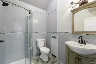 3980 Park Ave, Seaford, NY 11783 - Photo 10