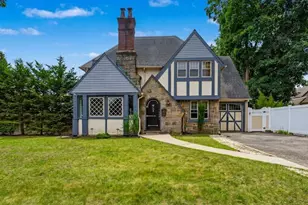 3980 Park Ave, Seaford, NY 11783 - Photo 2