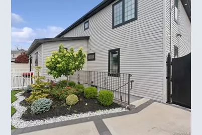 858 Prescott Street, Valley Stream, NY 11580 - Photo 22