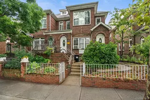 33-32 89th St, Jackson Heights, NY 11372 - Photo 2